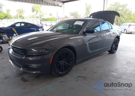 2016 Dodge Charger Sxt z USA, uszkodzony, nr VIN 2C3CDXHG3GH139853